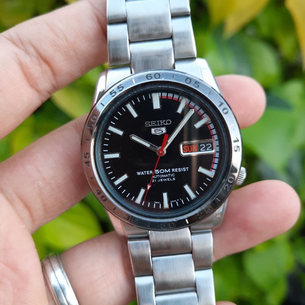 Seiko 5 Automatic SNKE09K1 Black Hitam Rally Dial SNKE09 7S26-02T0