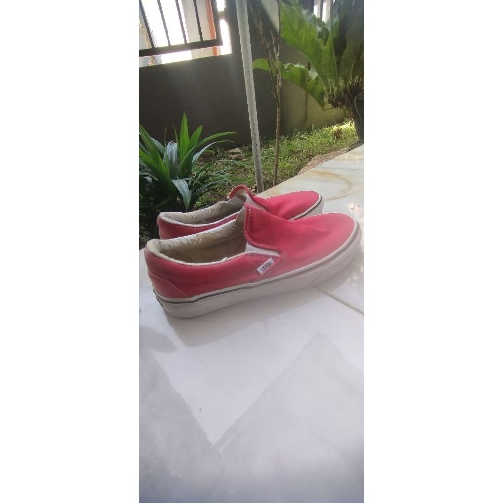 Preloved Sepatu Vans size 39