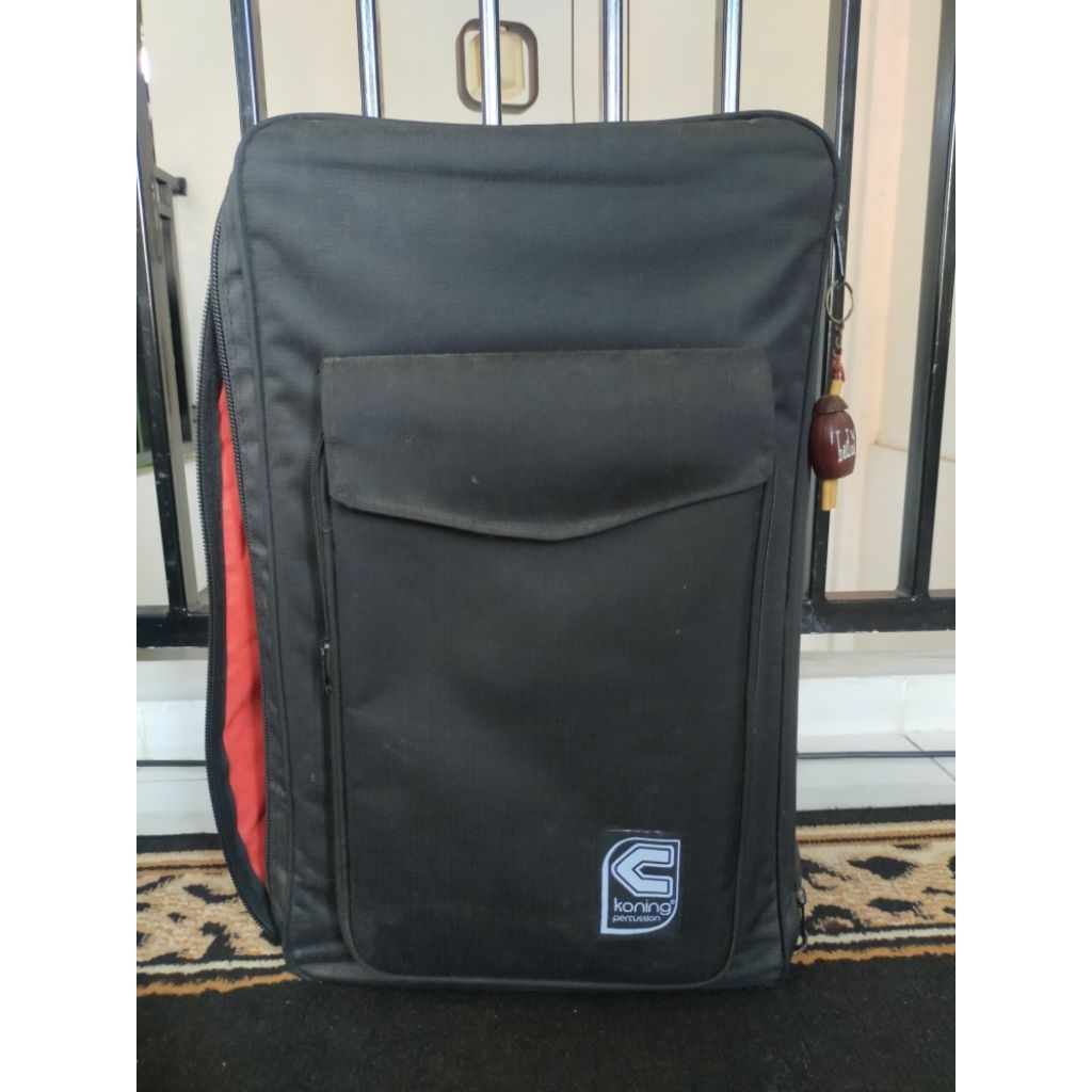 Kajon / Cajon koning wilhelmus
