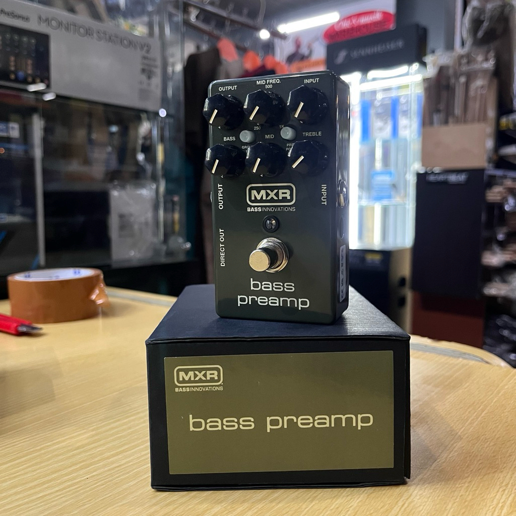 Efeck Bass MXR M81 bass preamp