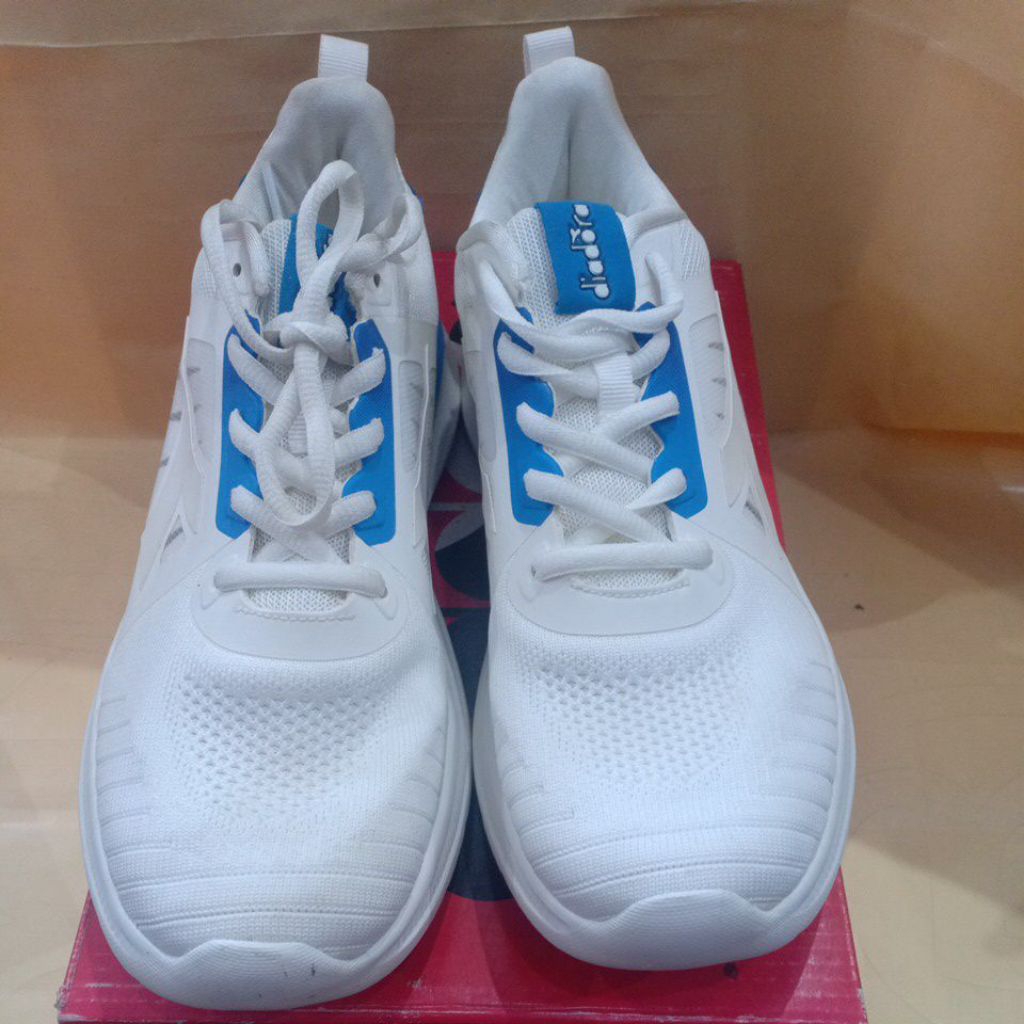 Sepatu DIA DORIANO M