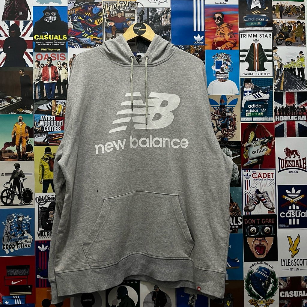 Sweater / Hoodie / Vintage / Second / NEW BALANCE