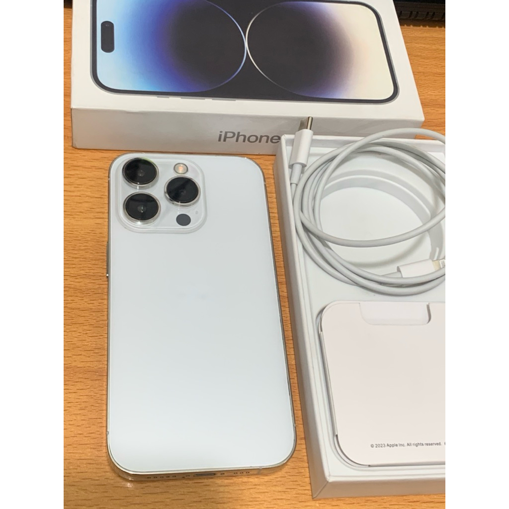Iphone 14 pro 128gb esim bypass Kelengkapan fullset