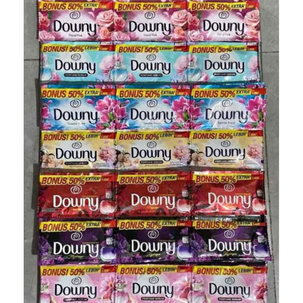Downy Pewangi Pakaian Sachet - Floral Pink, Aroma Wangi, Pelembut Pakaian, Isi 12 Sachet