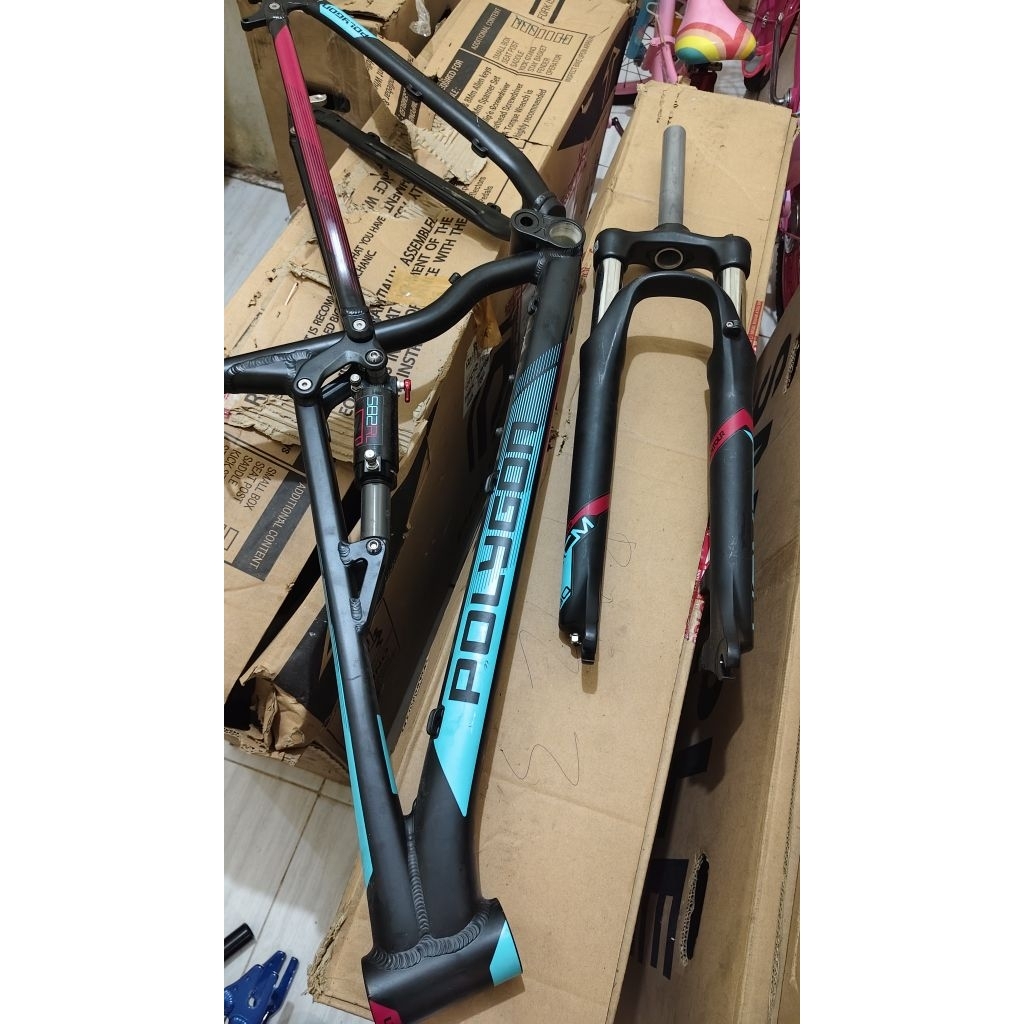 Frame Polygon 27.5 Rayz3 0 Km masih baru 1 set