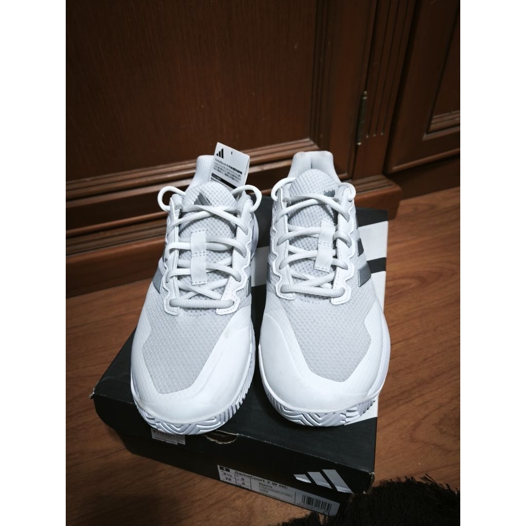 sepatu Tennis Adidas Game court second 1x pakai
