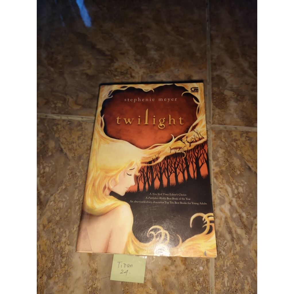 Buku twilight - Stephenie meyer