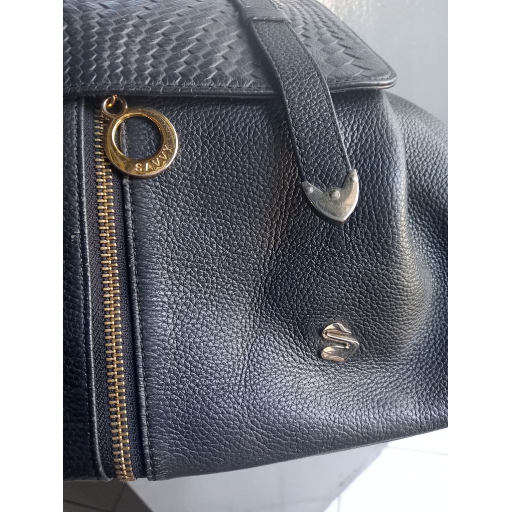 preloved savvy leather