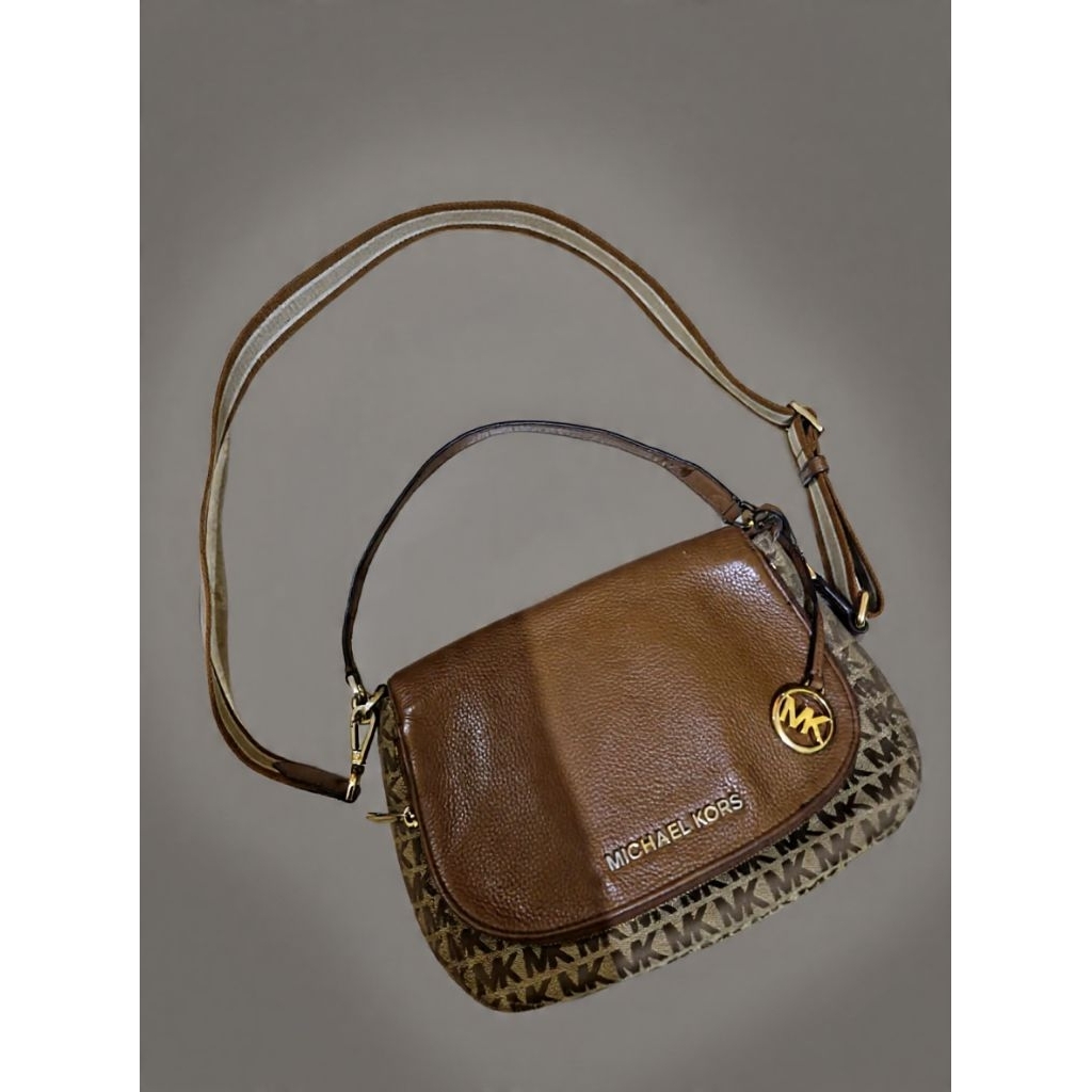 tas MK bedford signature hobo sling PL