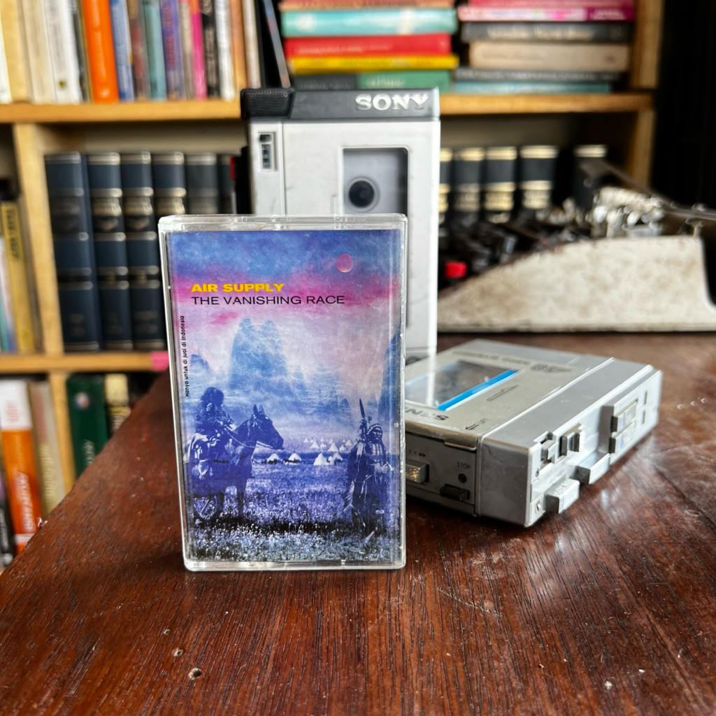 Kaset Pita Air Supply The Vanishing Race