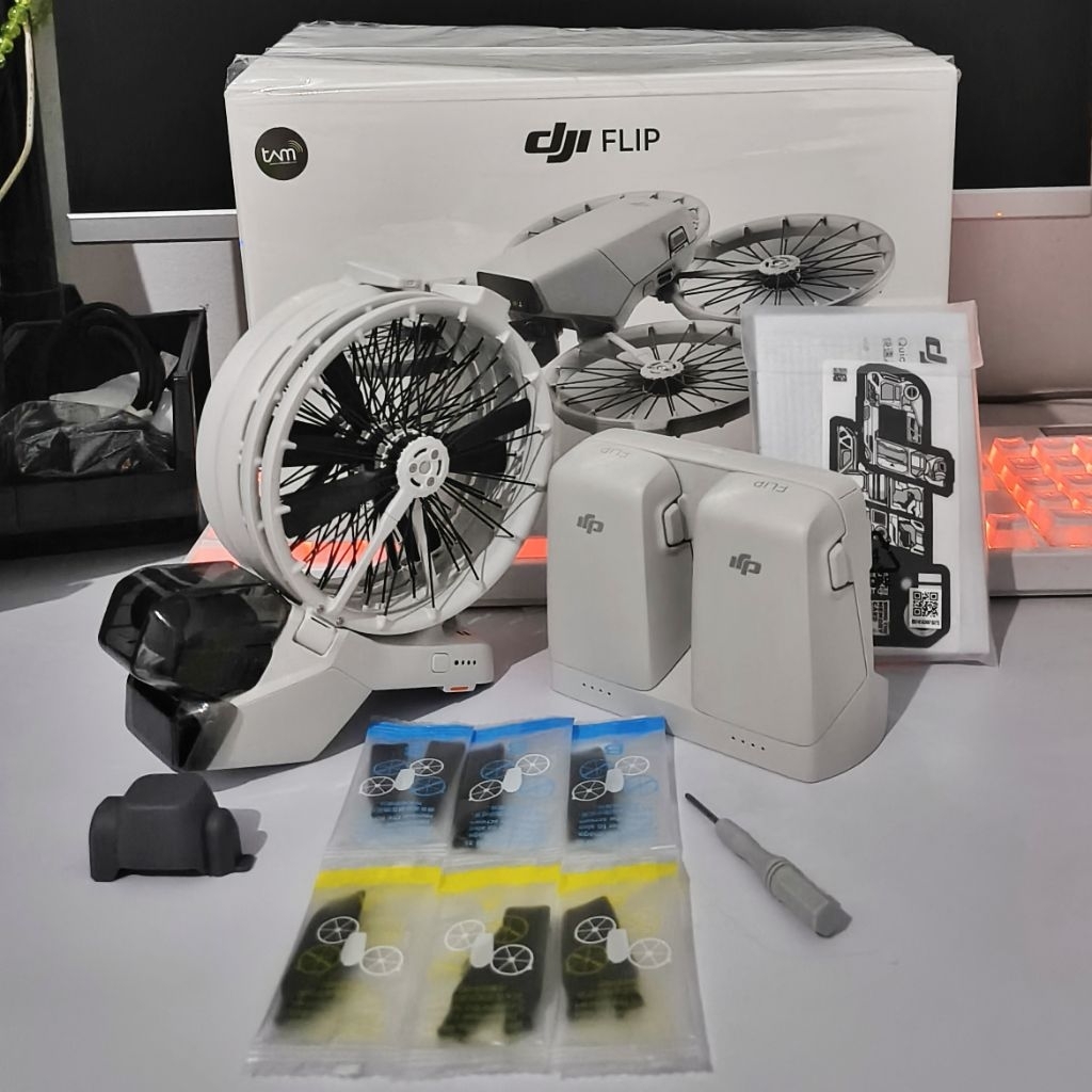 Drone Dji Flip, 2 Baterai, Charger Hub