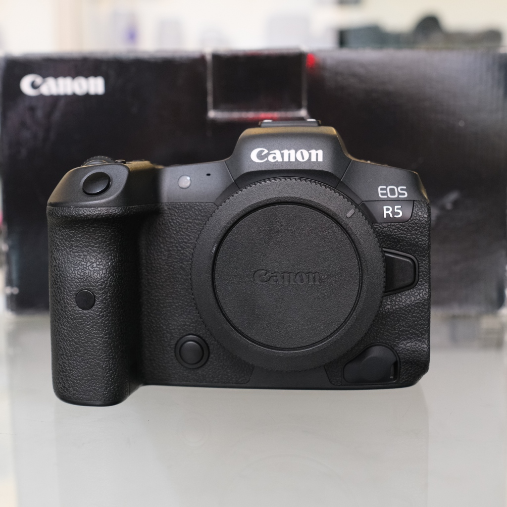 Kamera Mirorrless Canon Eos R5 Fullset Box