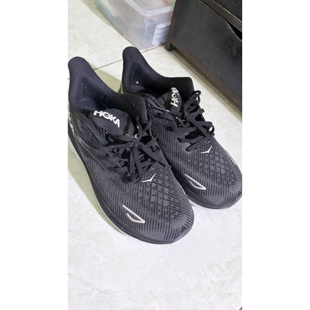 Hoka M Clifton 9