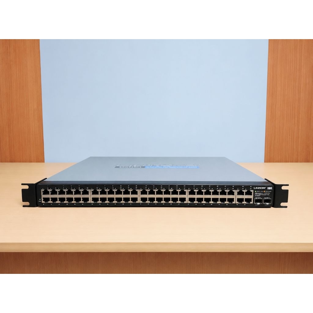 Linksys SRW248G4 v1.1 Managed Switch 48-Port Fast Ethernet + 4-Port Gigabit Uplink + 2x Mini-GBIC/SF