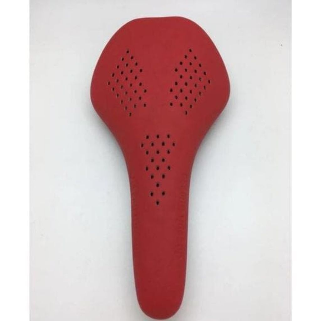 sadel joseph kuosac red