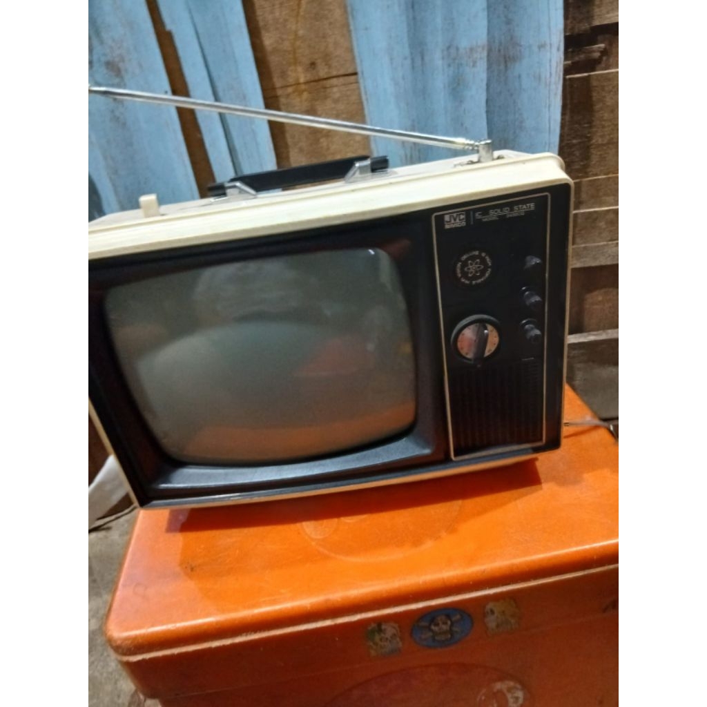 hiasan tv jvc 495rb jadul antik kuno lawas vintage display anggap mati