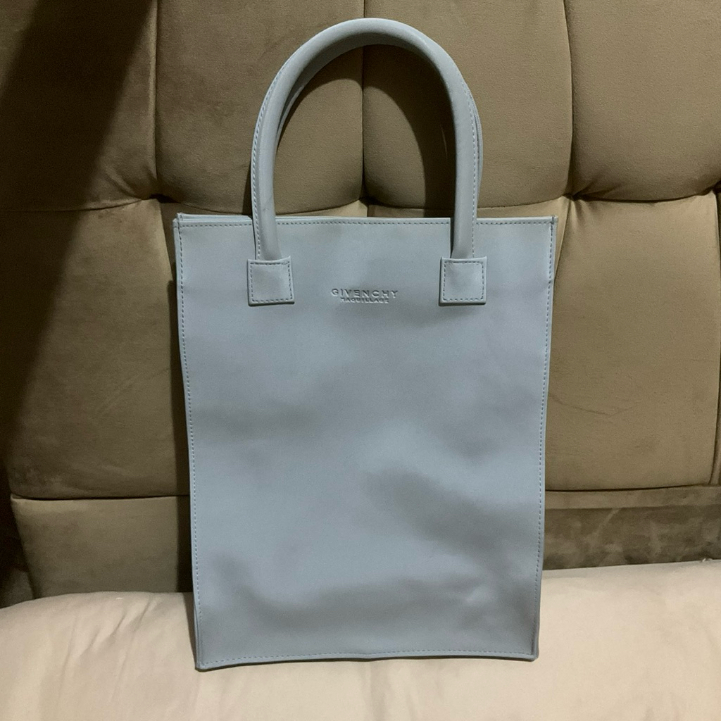 tas Givenchy Maouillage handbag Tebal Kokoh Like New grey bag tas original preloved branded pl bag ,