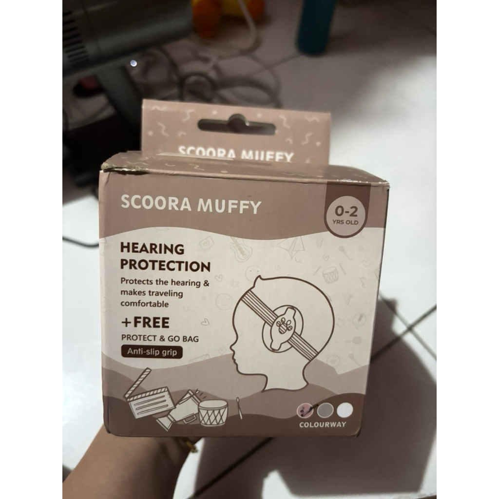 PRELOVED EARMUFF BABY MERK SCOORA
