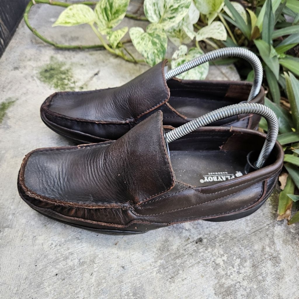 sepatu loafer second play boy size 41(26cm)