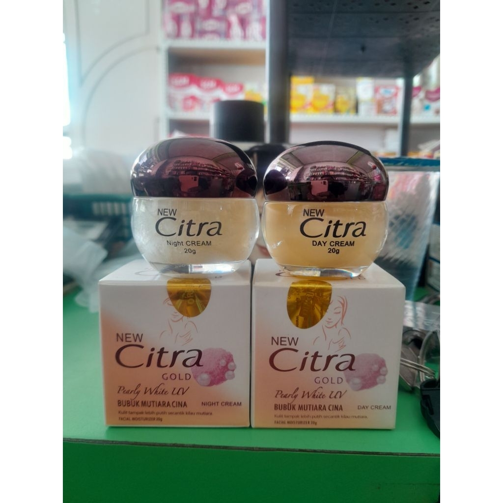 Citra Gold Cream Siang dan Malam 20gr - Pelembab Wajah dengan Bubuk Mutiara Cina, Perlindungan UV, K