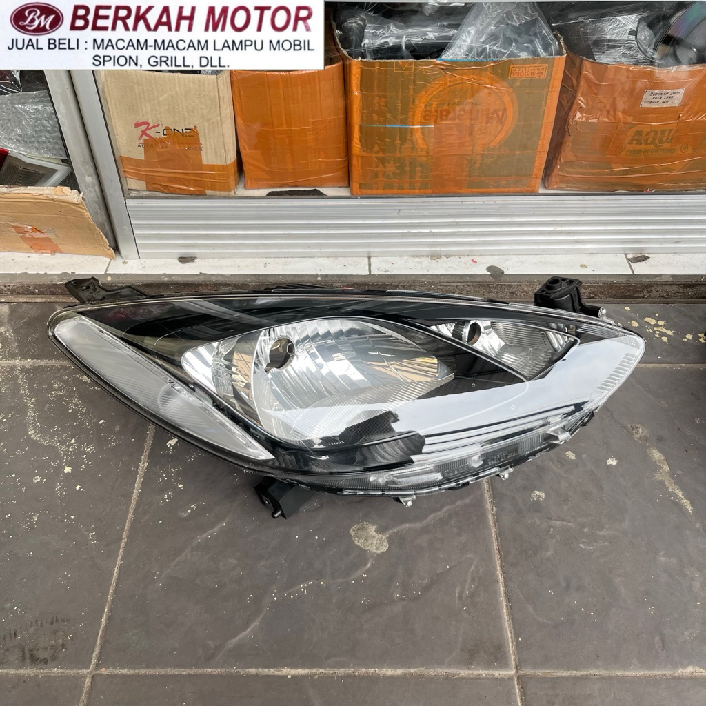 Head Lamp Mazda 2 Original