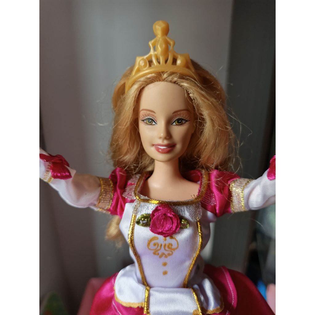 barbie mattel Genevieve PL.