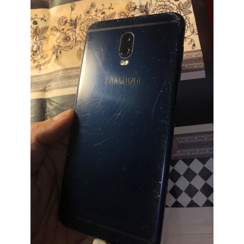 Samsung J7+ 4/32