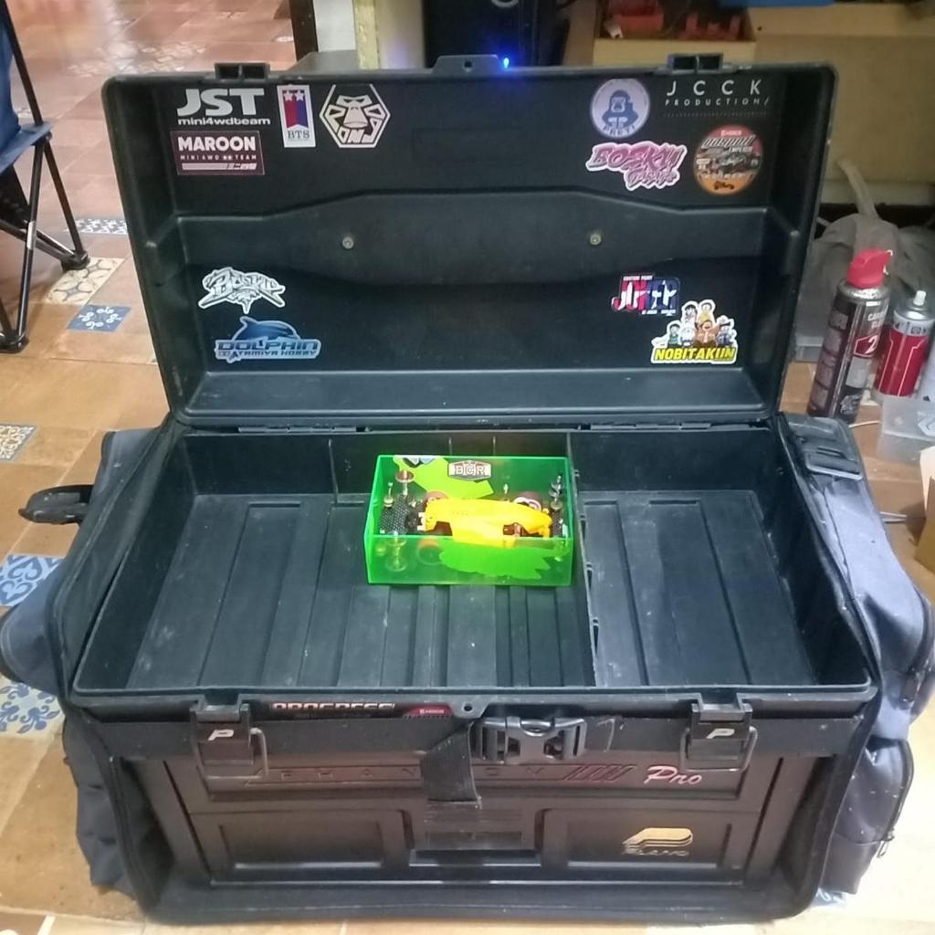 Plano Phantom Pro Tackle Box Tamiya