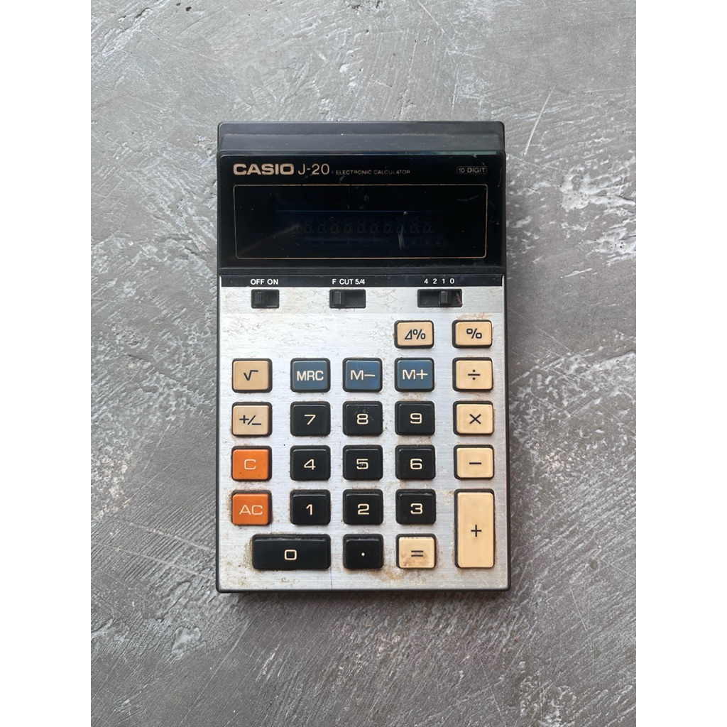 KALKULATOR CASIO J20