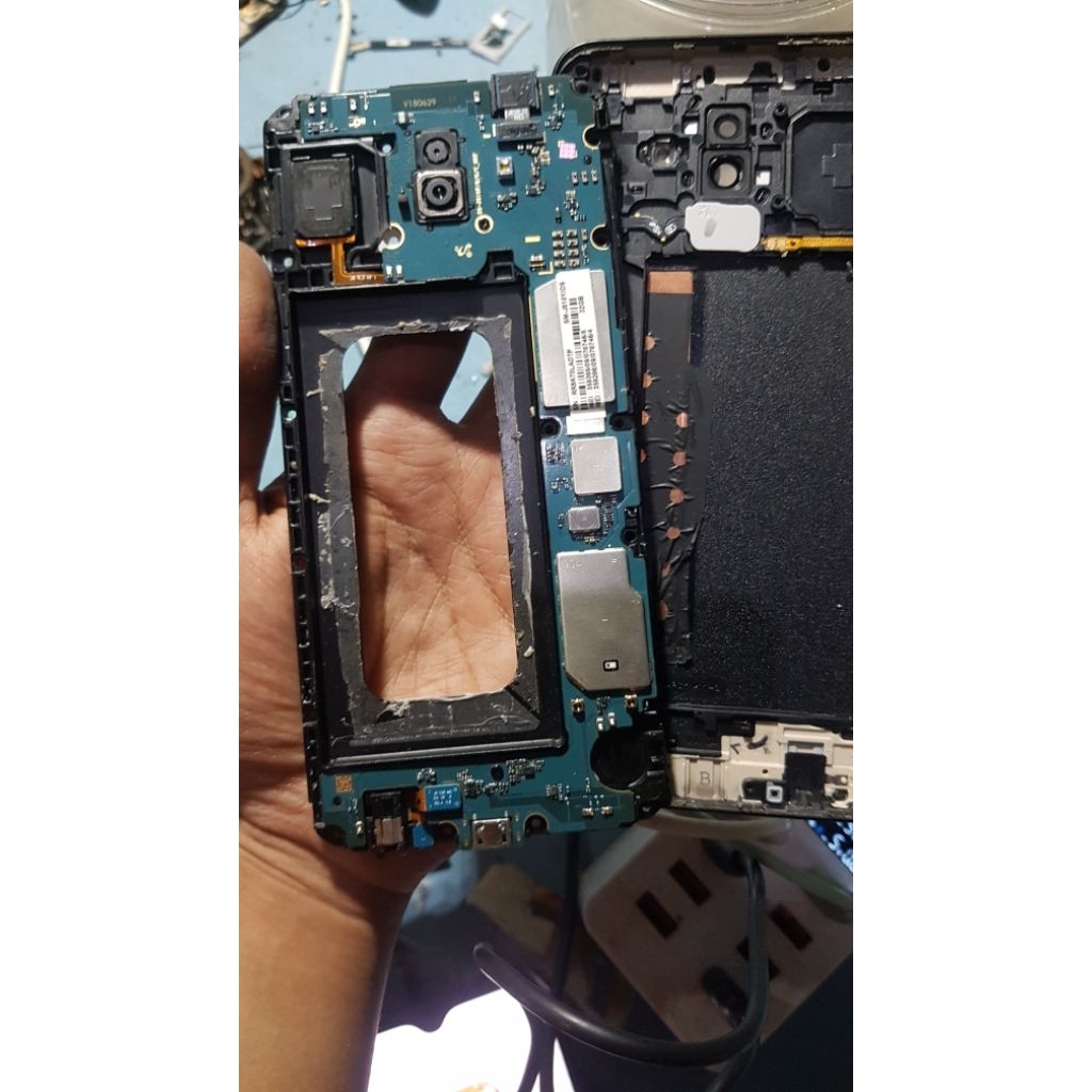 mesin hp samsung j810y/DS mesin yala normla tinngal rakit