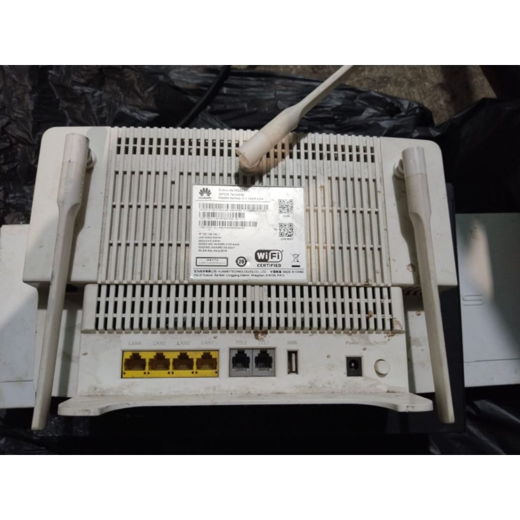 ROUTER MODEM HUAWEI 5G PORT BIRU BEKAS COPOTAN NORMAL