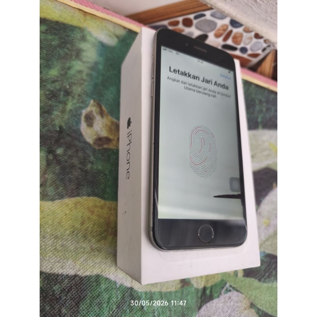 Iphone 6g 64gb fullset sinyal on