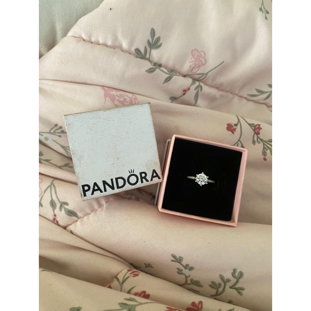 (PRELOVED) PANDORA Clear Sparkling Crown Solitaire ring cincin (ORI)