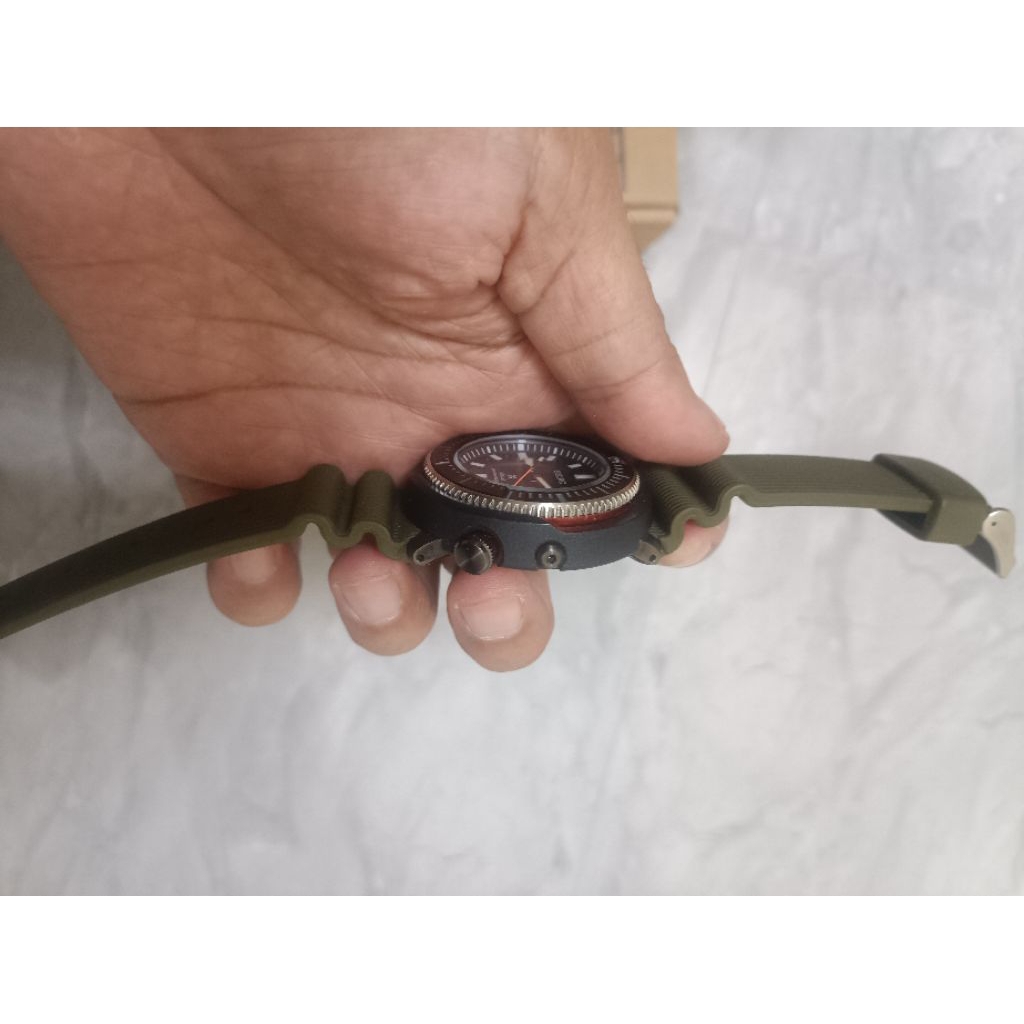 seiko prospex tuna solar