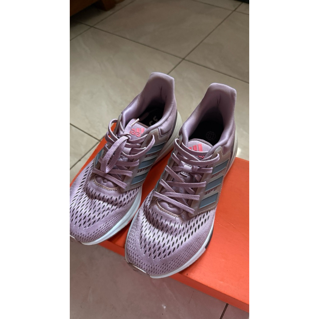 [preloved] adidas running shoes