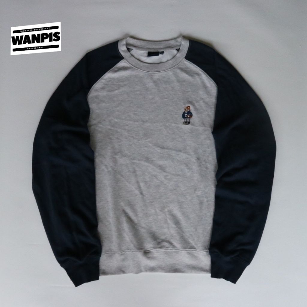 crewneck Yale