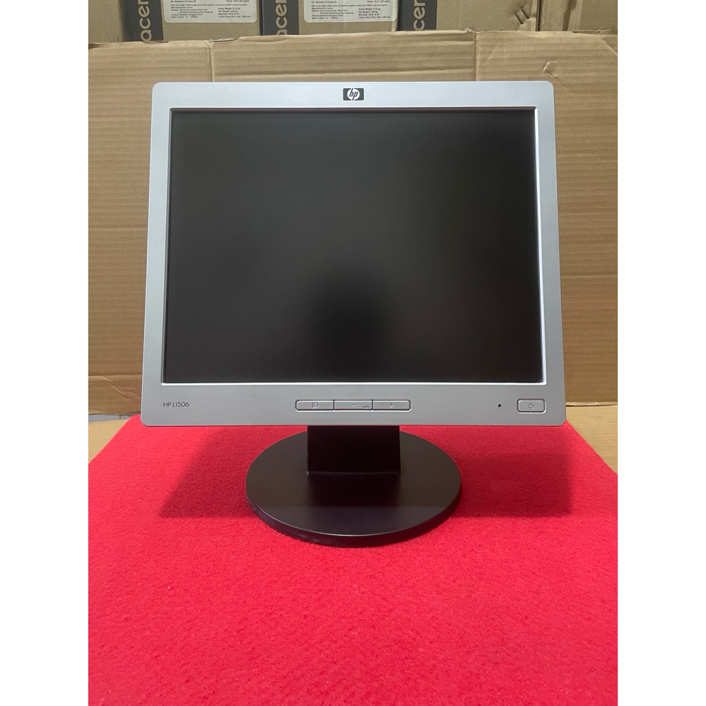 MONITOR HP 17 INCH KOTAK LIKE NEW LENGKAP KABEL VGA & POWER