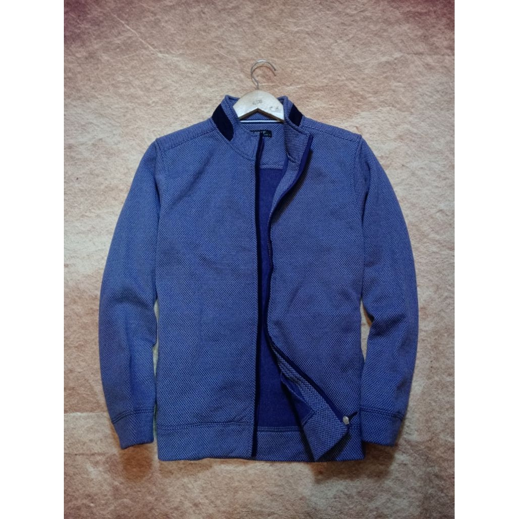 live up track jacket