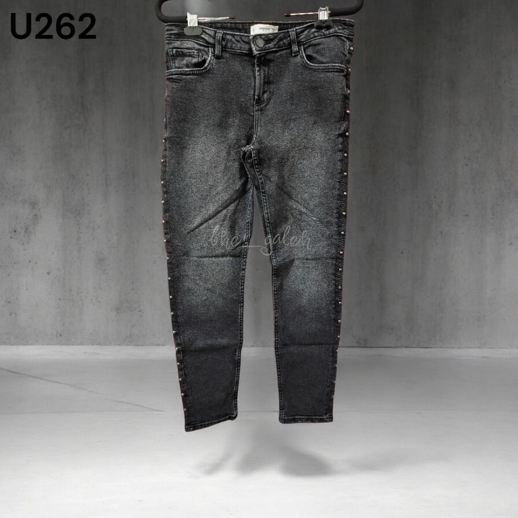 U262 Preloved Mango MNG Original 100% Celana Jeans Wanita Jeans Black Wash with Pearl Bagus Murah