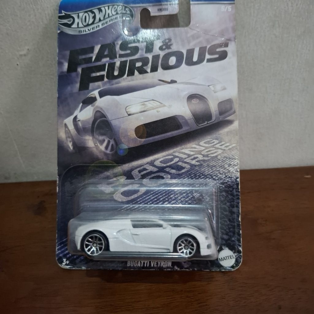 BUGATTI VEYRON