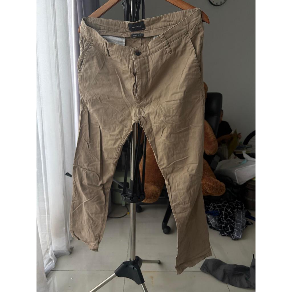 Celana Panjang Chino Pria MOC Original Khaki Cokelat Muda Size 30 Mulus