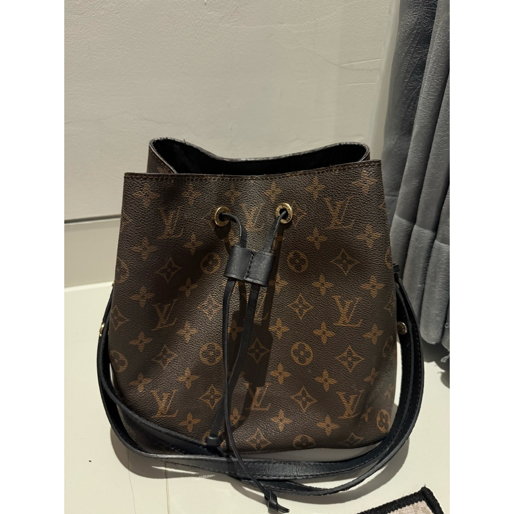 LV Neo Noe Prlvd