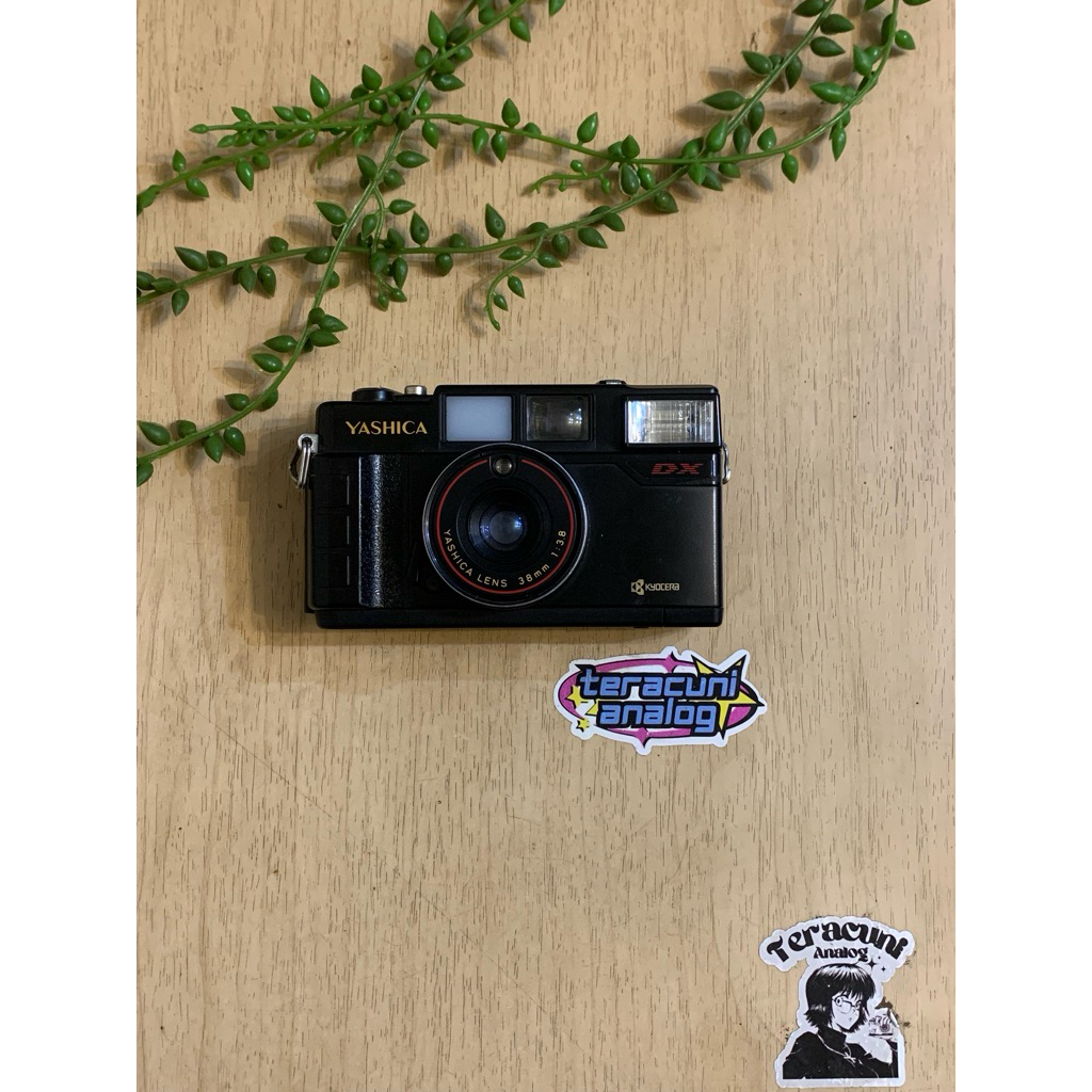 YASHICA MF2 SUPER (KAMERA ANALOG)