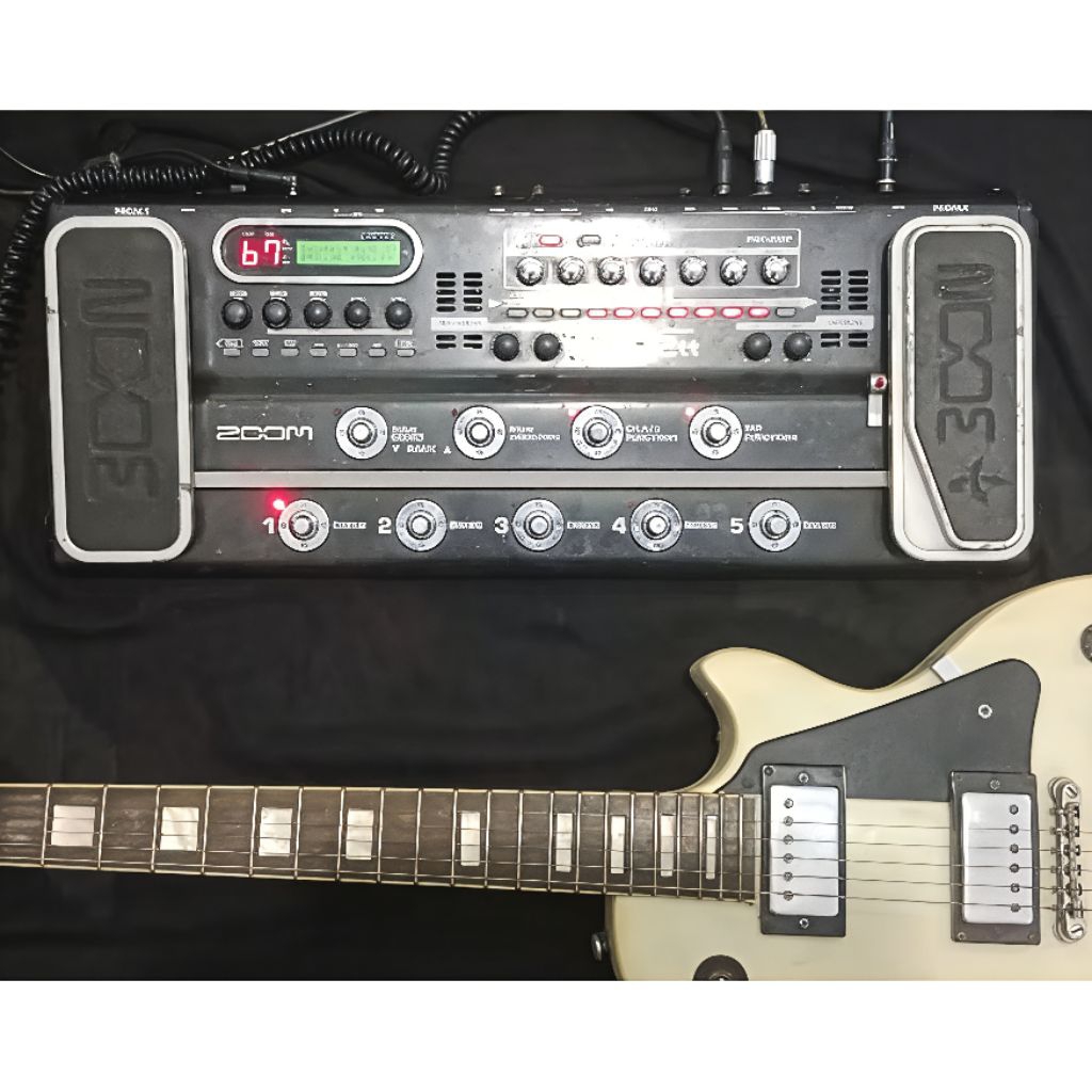 Efek Gitar Zoom G7 1ut Zoom G9  2tt