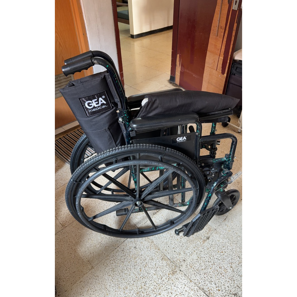 kursi roda GEA medical second