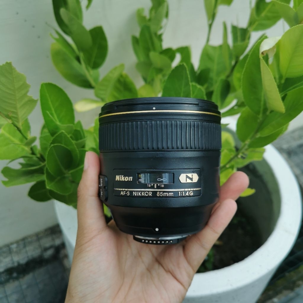 nikon 85mm f1.4 nano