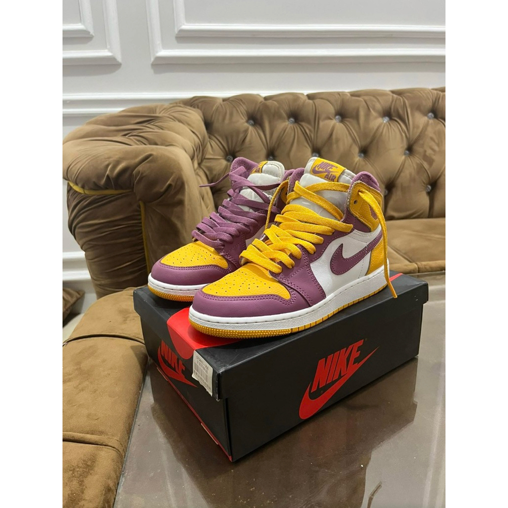 AIR JORDAN 1 BROTHERHOOD