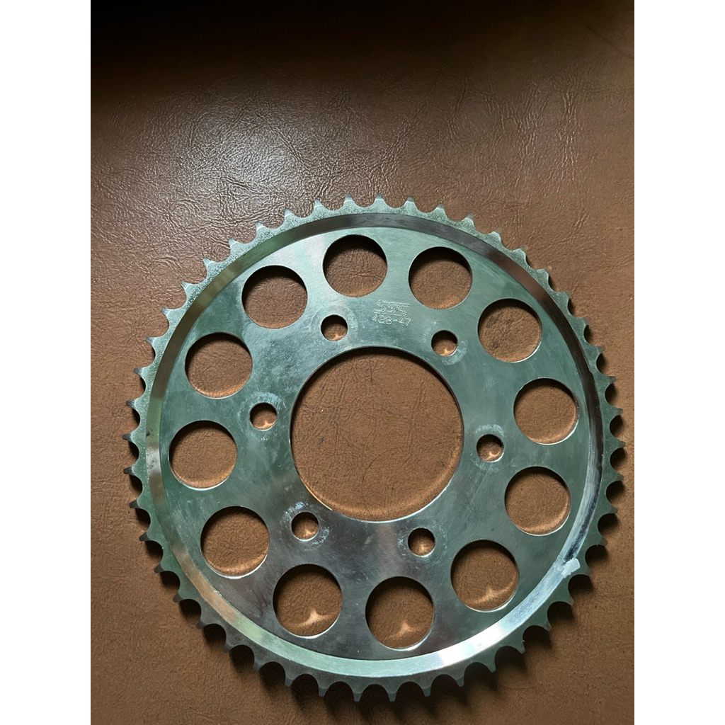 GIR GEAR BELAKANG SSS 428 CBR 150 baut 6