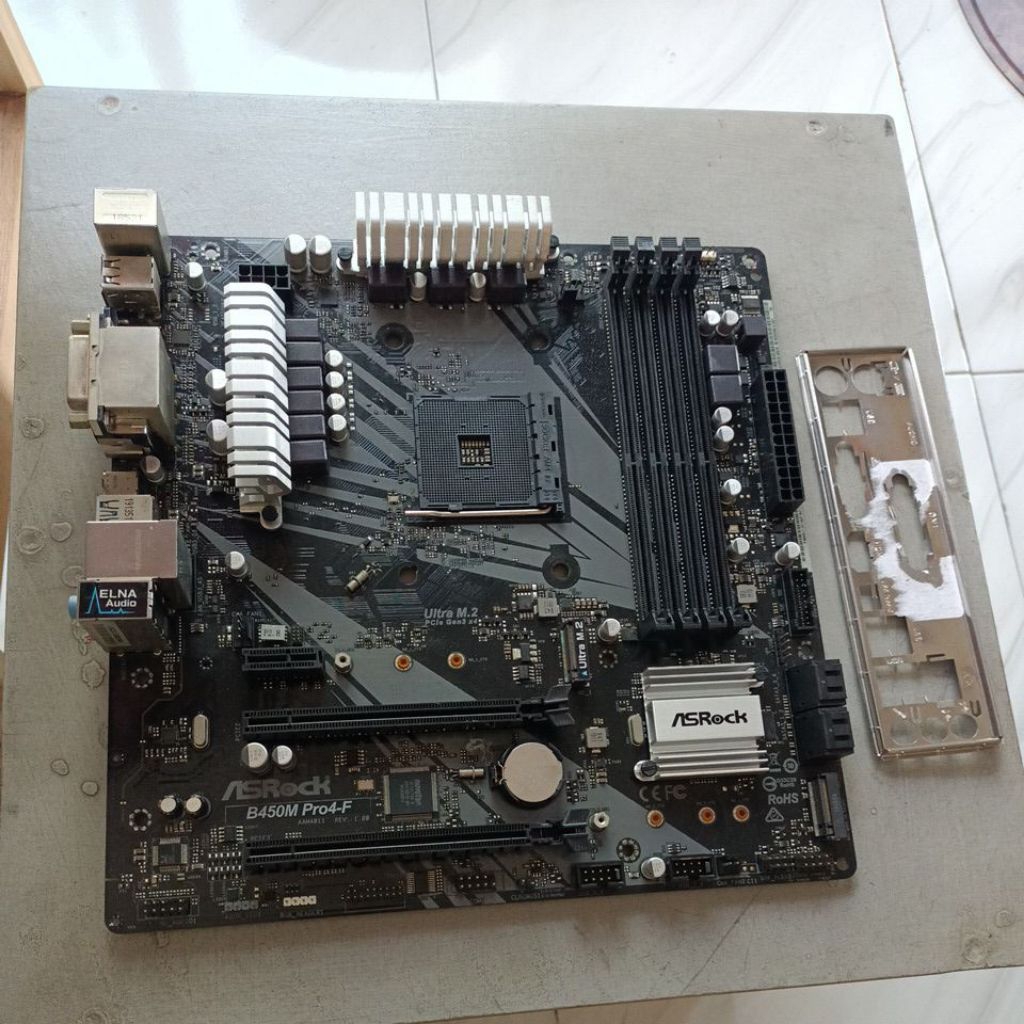 mobo ASRock b450M Pro4-F normal