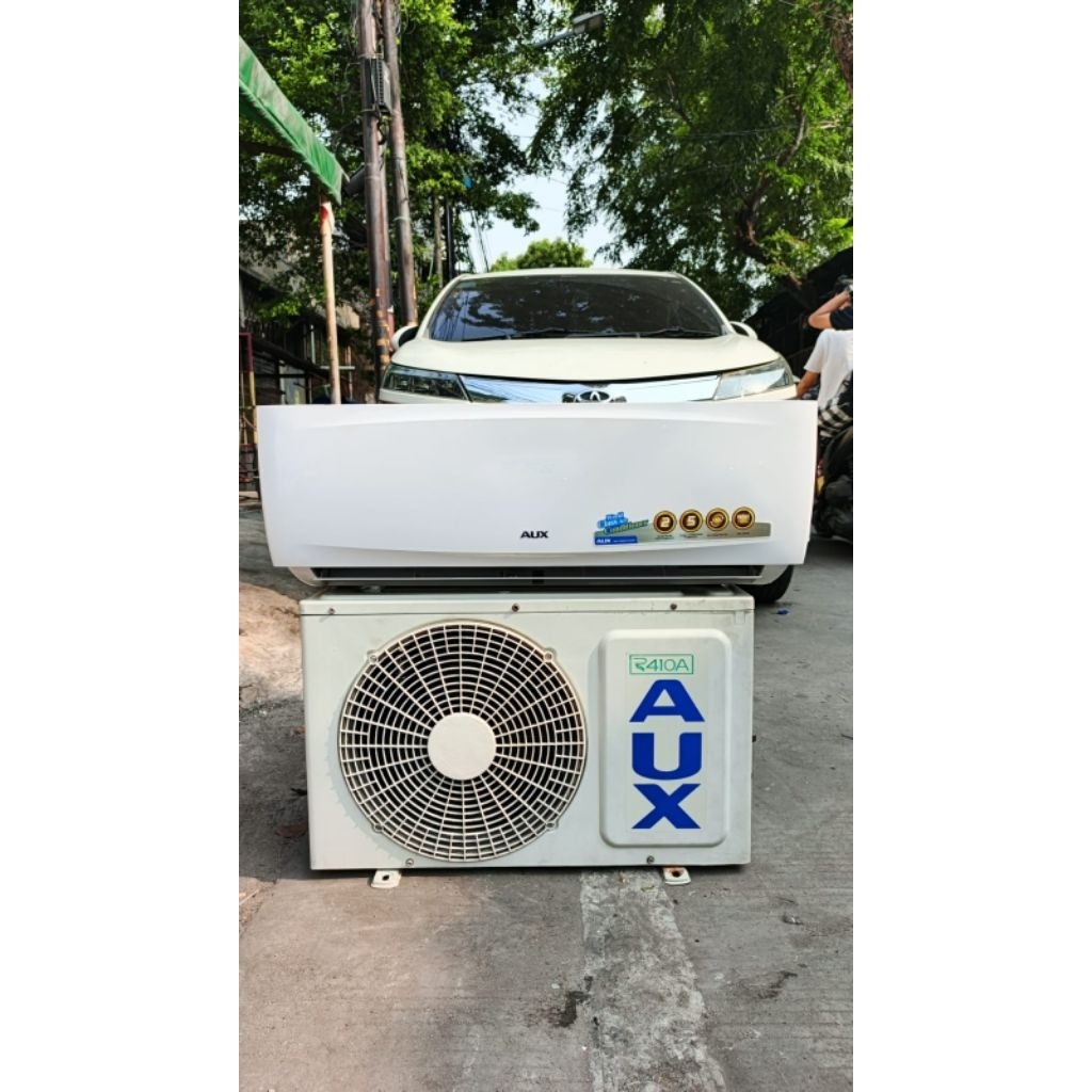 AC AUX 1/2 PK R 410 Second + Pasang (free ongkir se-jabotabek)